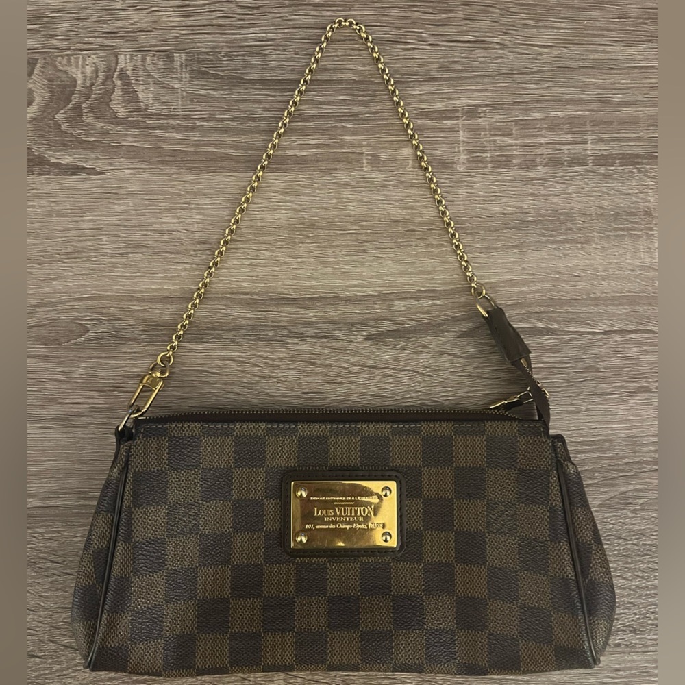 Louis Vuitton Damier Ebene Eva Clutch